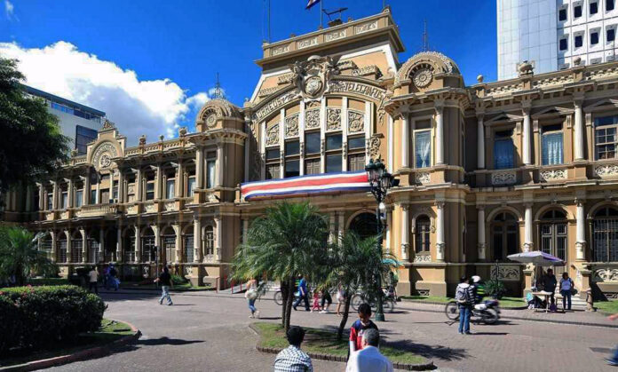 Real Deal Travel Spotlight - San Jose, Costa Rica Travel Tips