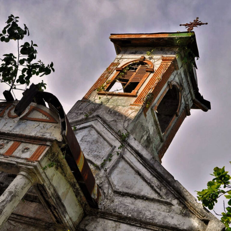 Spooky Haunts in Costa Rica: Cool Costa Rica Tours