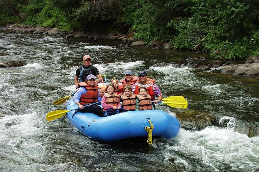 White Water Rafting Classes What Is The Difference And Which Is Best?