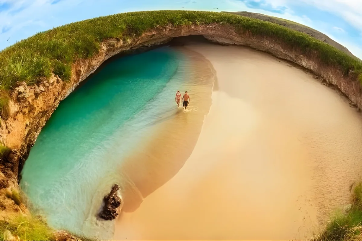 Playa del Amor (Hidden Beach Puerto Vallarta)