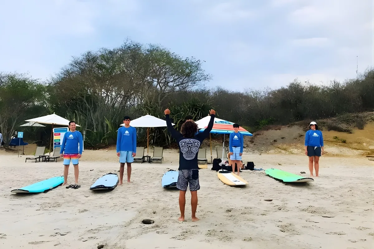 Surf Lessons La Lancha Beach